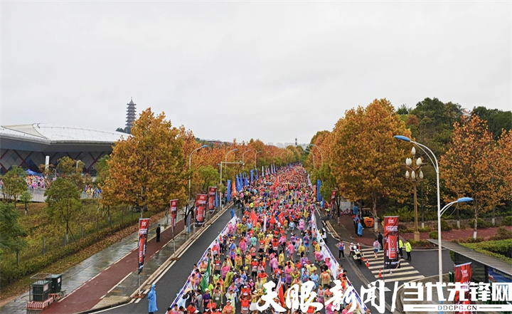 半程马拉松赛场景.jpg